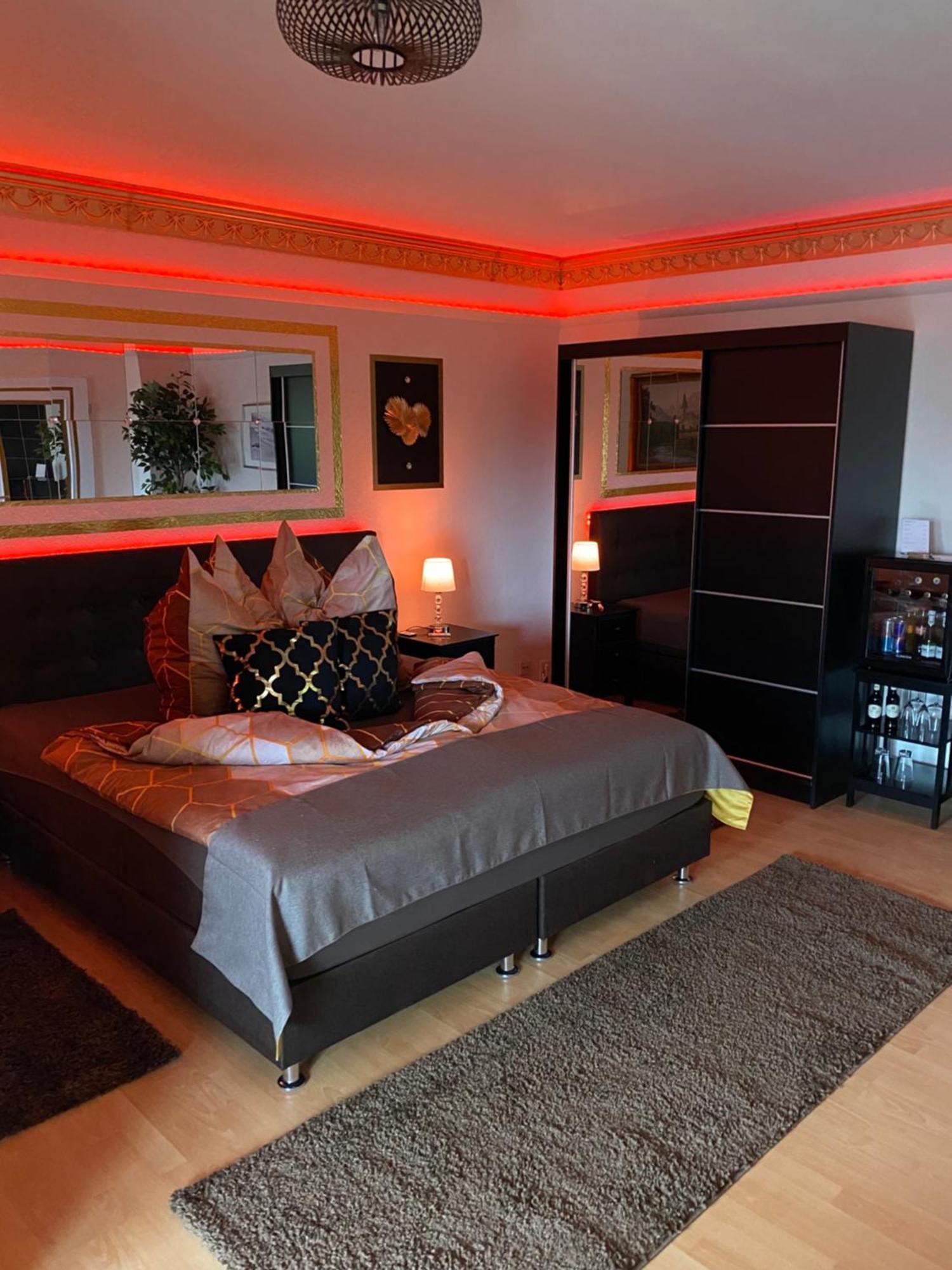 Pension King Royal Hamburg Ngoại thất bức ảnh